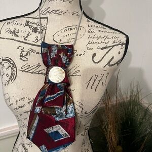 Geometric Patterned NeckTie necklace with a Brooch